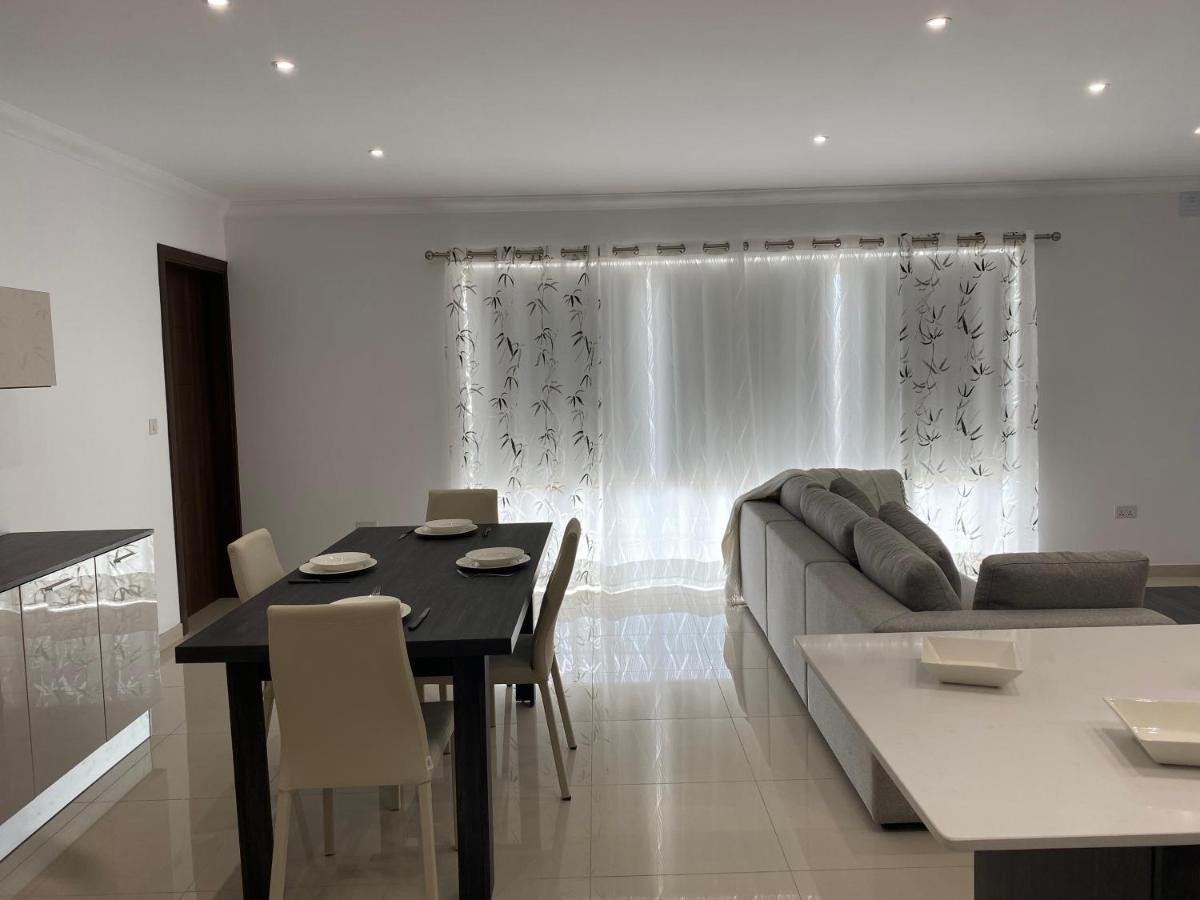 New 3 Bedroom Apartment Close To Airport Zurrieq 외부 사진
